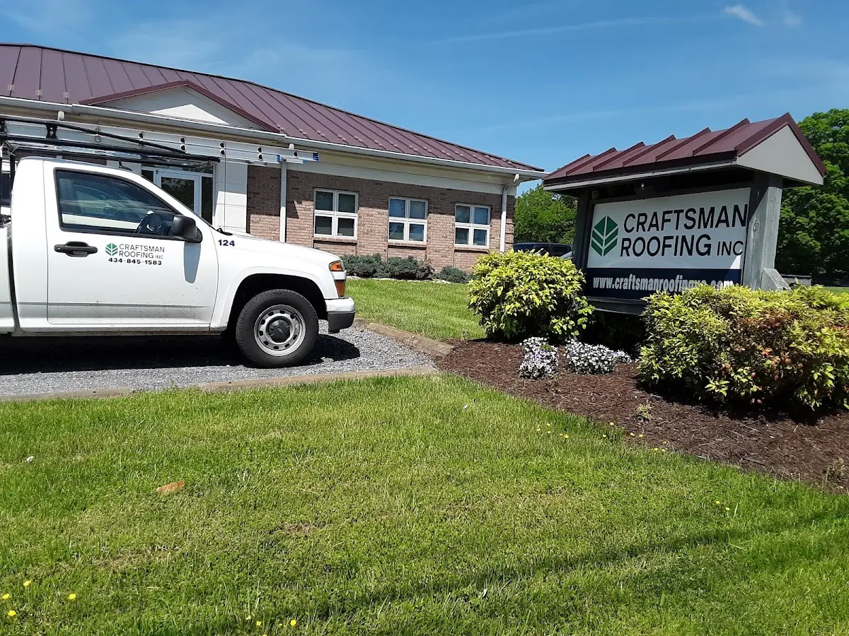 Quality Roof Replacement by experienced craftsmen in Green Knoll